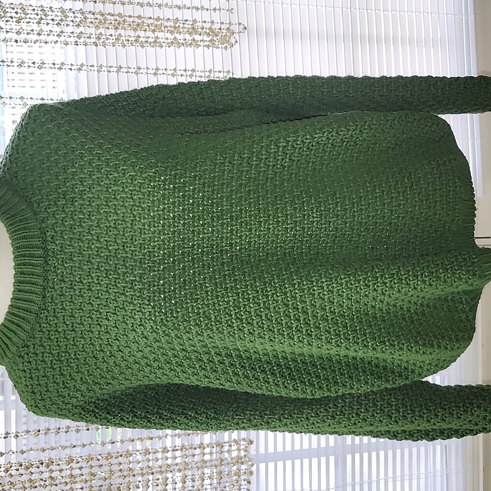 Universal Thread Forest Green Knit Top